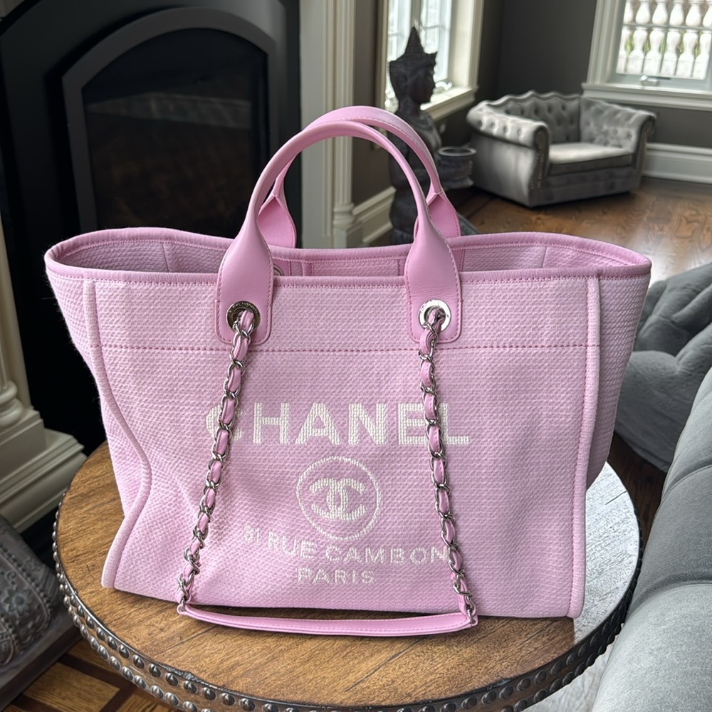 Chanel 22s pink deauville tote beach travel bag with pouch and box large pastel